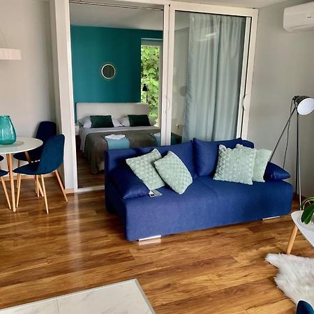 Deluxe Suites Mandic 奥米什 外观 照片